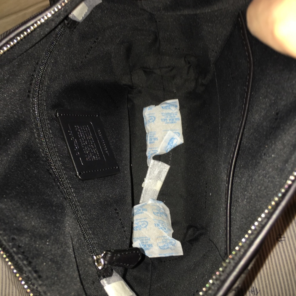 Coach crossbody - Picture 6 of 9